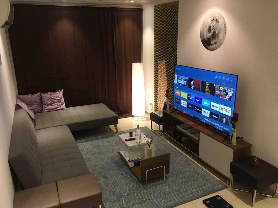 1-bedroom unit+Hot top and Smart check-in دخول ذكي