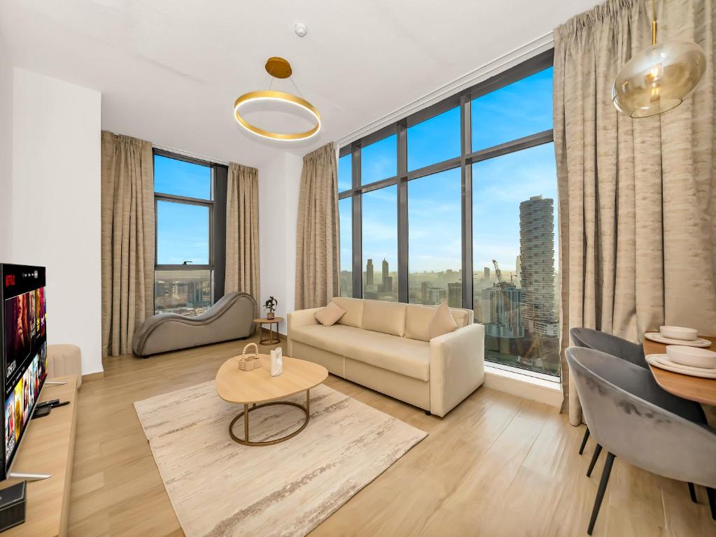 1 Bedroom apartment Five JVC view