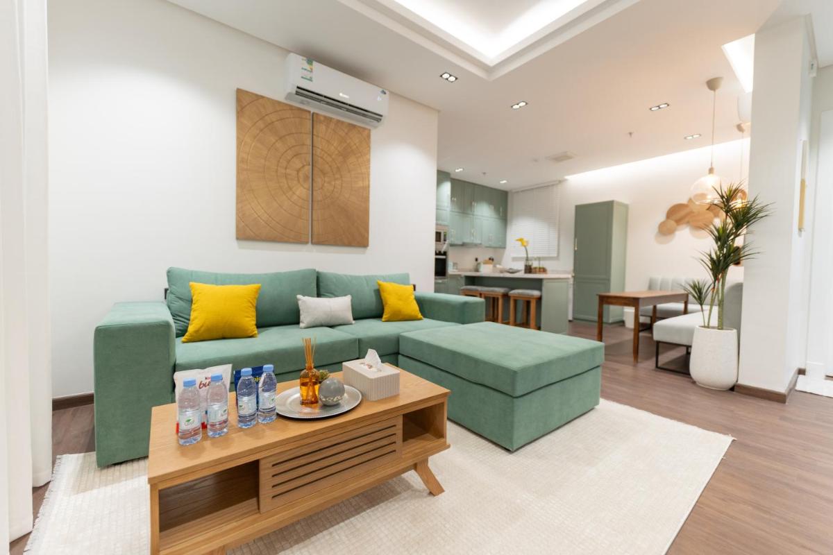 2-Bedroom Luxury Flat in Alyasmin