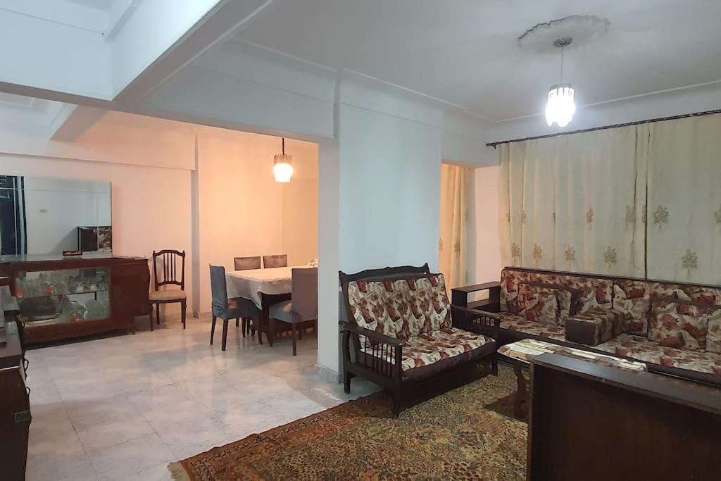 2 bedrooms Apartments