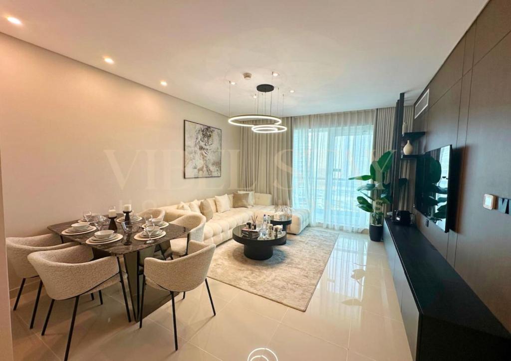 2BR with Maids Room at Business Bay Damac Maison Canal by Vibel