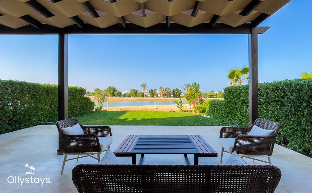 Ollystays 4BR Townhouse Shared Pool El Gouna