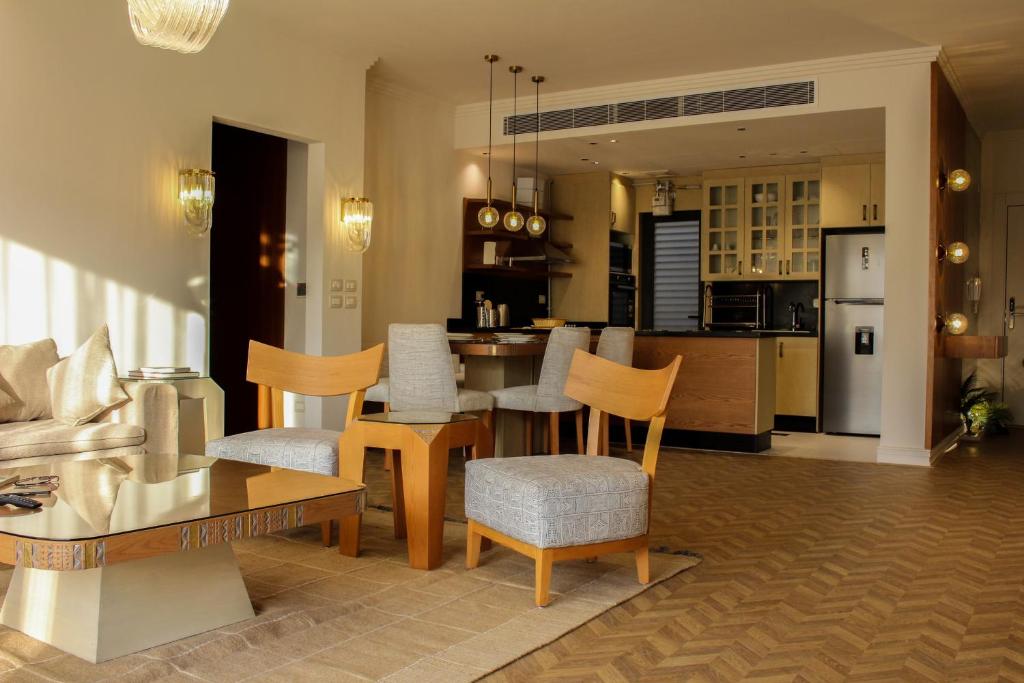Sahara at Lake View Residence