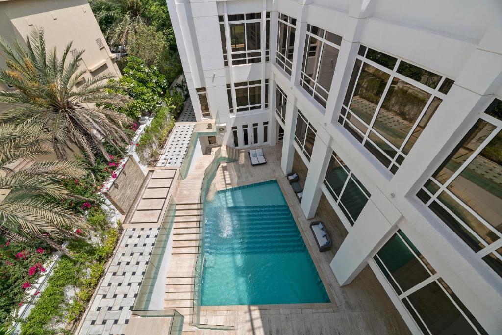 Blue Breeze – Prestigious and Luxury 7BR Villa in Emirates Hills