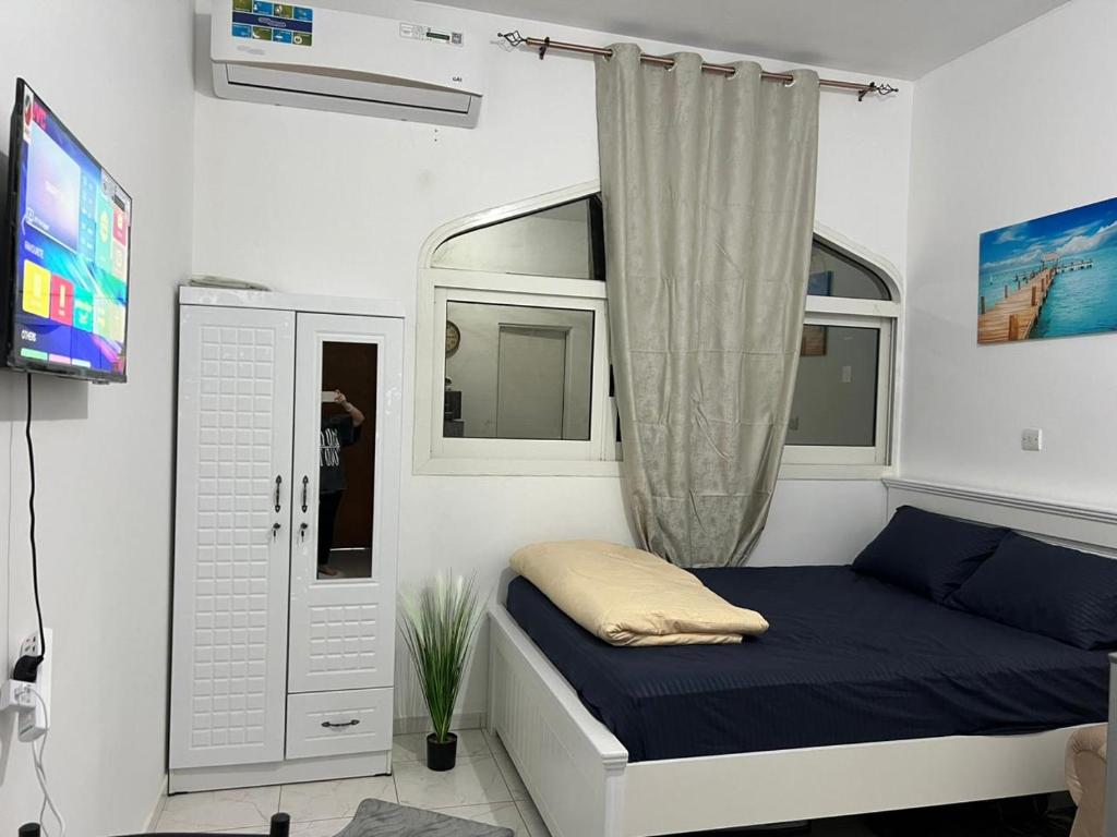 8 Luxury Studio