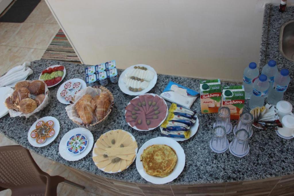 Abar Pyramids Guest House