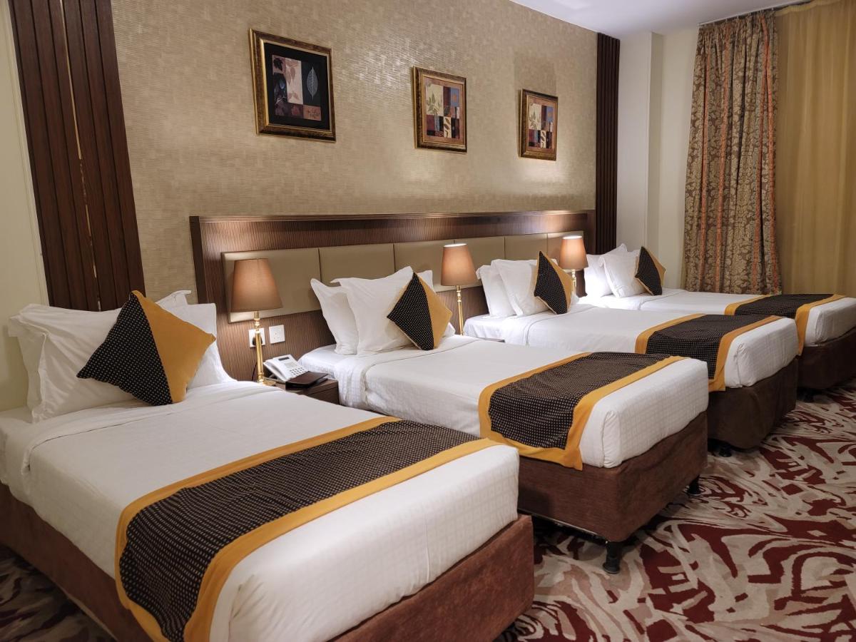 Qasr Al Ansar Golden Tulip Hotel