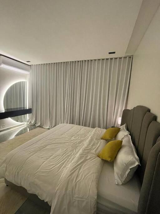 Almalqa Luxury Apartment - الملقا