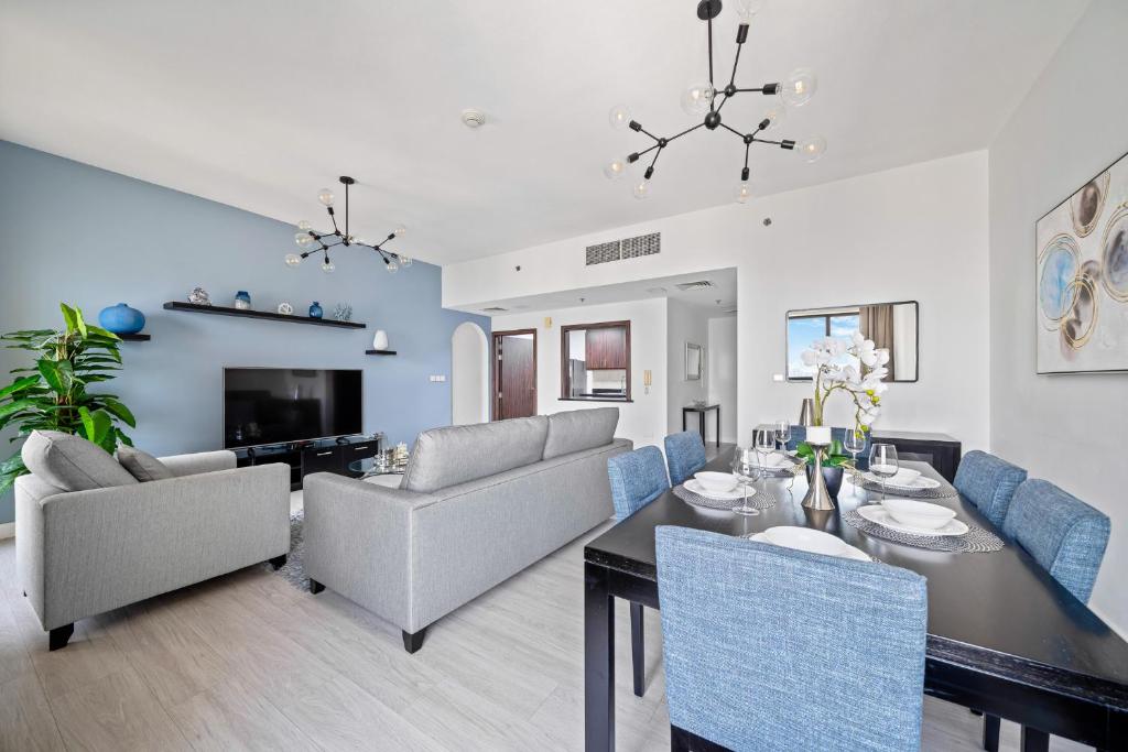 Amazing Marina View Luxury Apartment