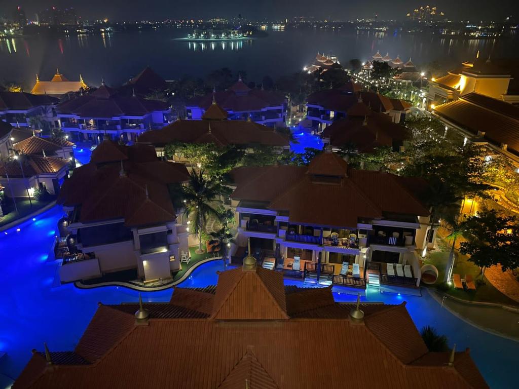 Anantara Hotel Apartment & Residences connected Anantara Hotel