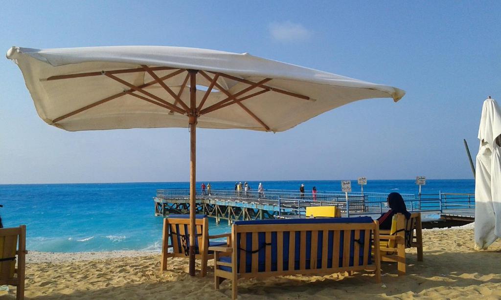 Azure Haven Villa in Green Beach Families only