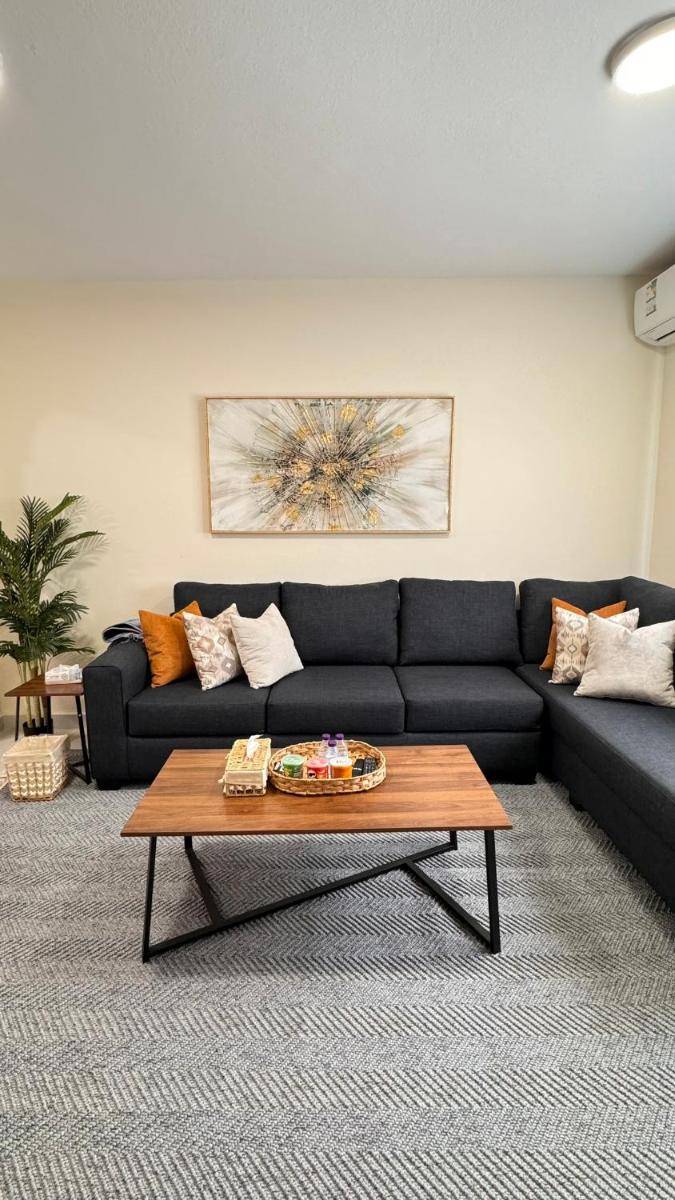 Beautiful 3BR villa with Self-Check-in near to Major Events Family only