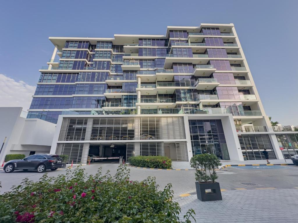 Escape24 Beautiful Studio in Loreto Damac Hills Dubai
