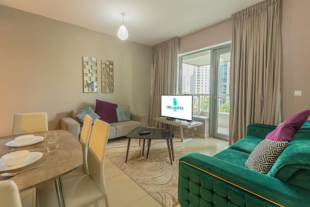 BellaVista - Exuberant - 1BR - 29 Boulevard - Fountain Views