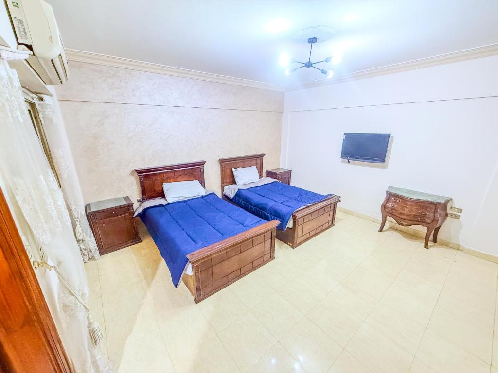 Big Flat in Dokki Twin Room Private Bathroom