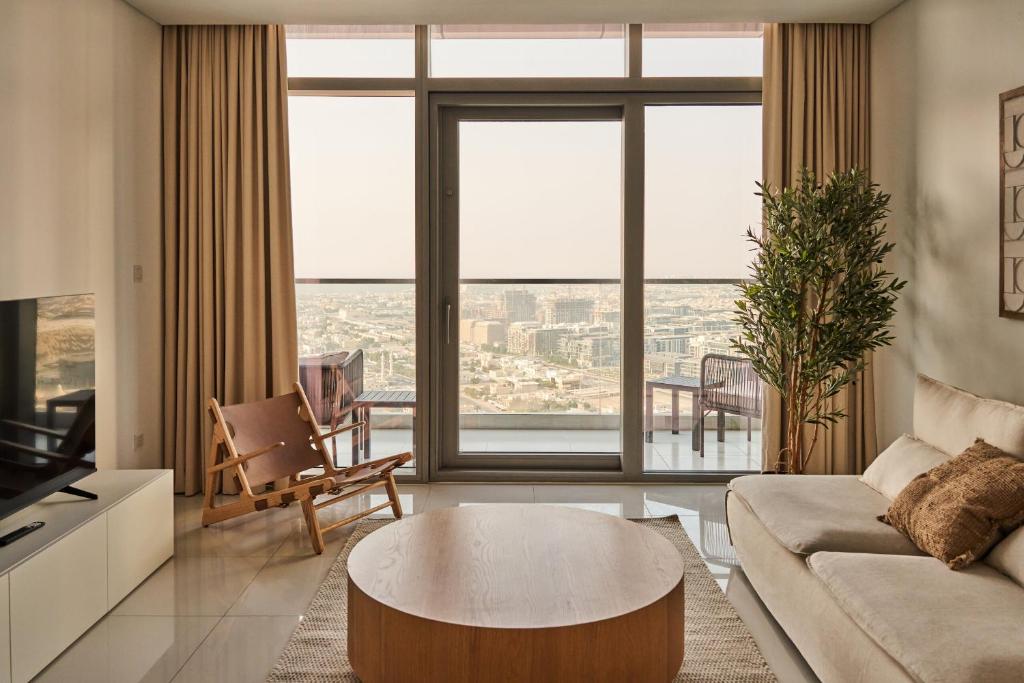 2bd Apartment Paramount Midtown Hotel - 6 guests - Burj views 64th floor infinity pool, King bed