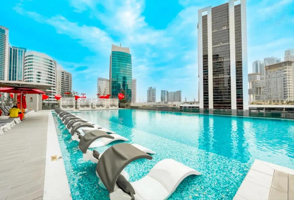 CAICAI HOME’S MAG 318, Downtown Dubai 5 minutes walk to Dubai mall