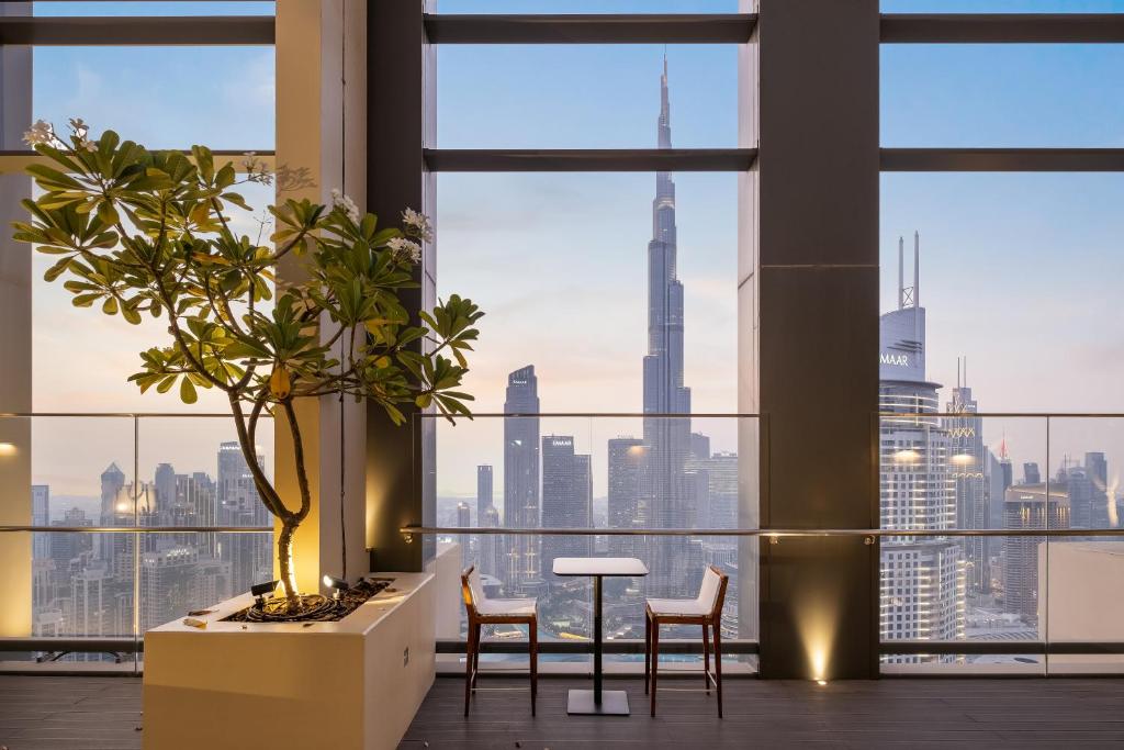 Cosmic Sky Suite High floor 1BR- Dubai Mall Access by Maxx Value Homes