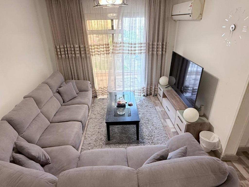Cozy 2BD serviced Apt in madinaty
