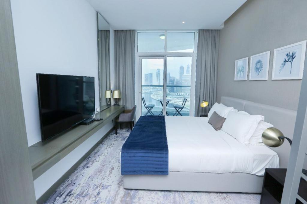 Damac Maison Prive – Deluxe Studio With Canal Water View