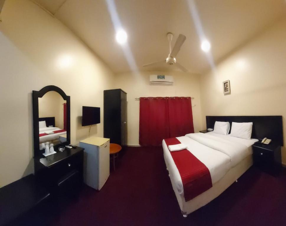 DANA HOTEL