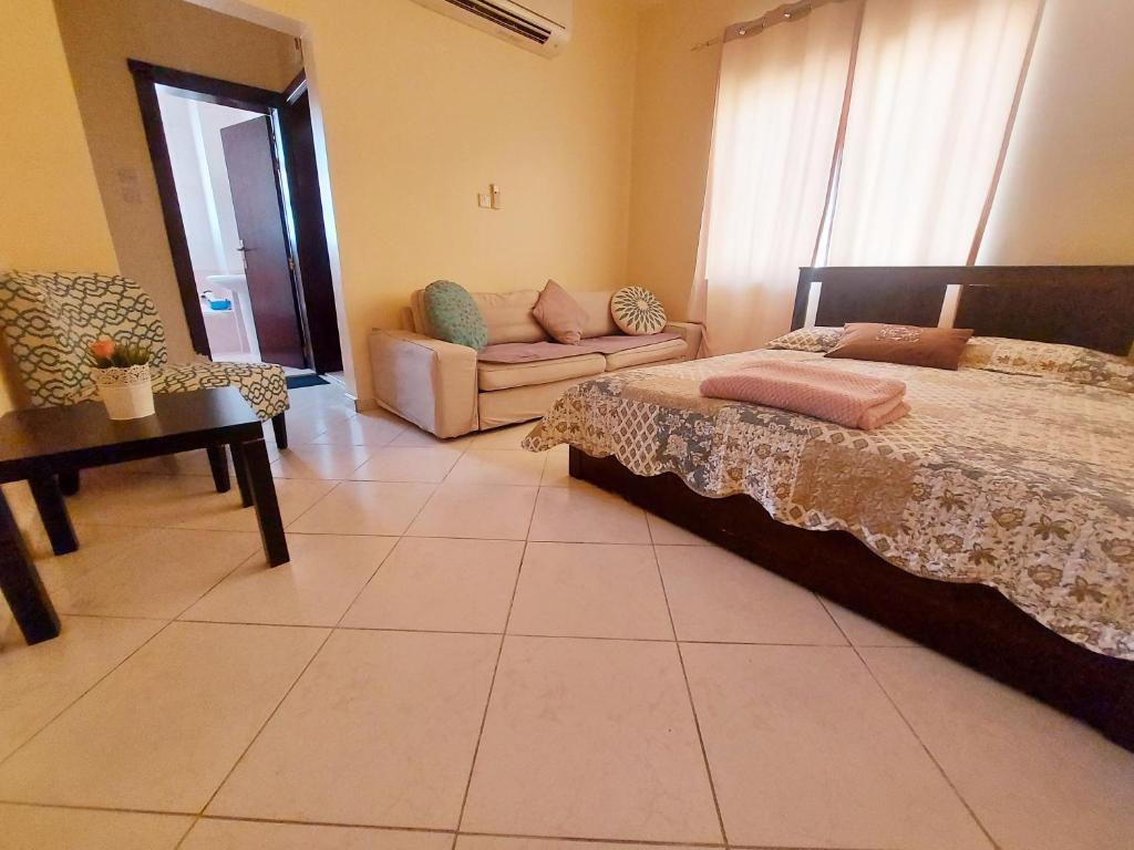 Do All By Walking Distance in Alain