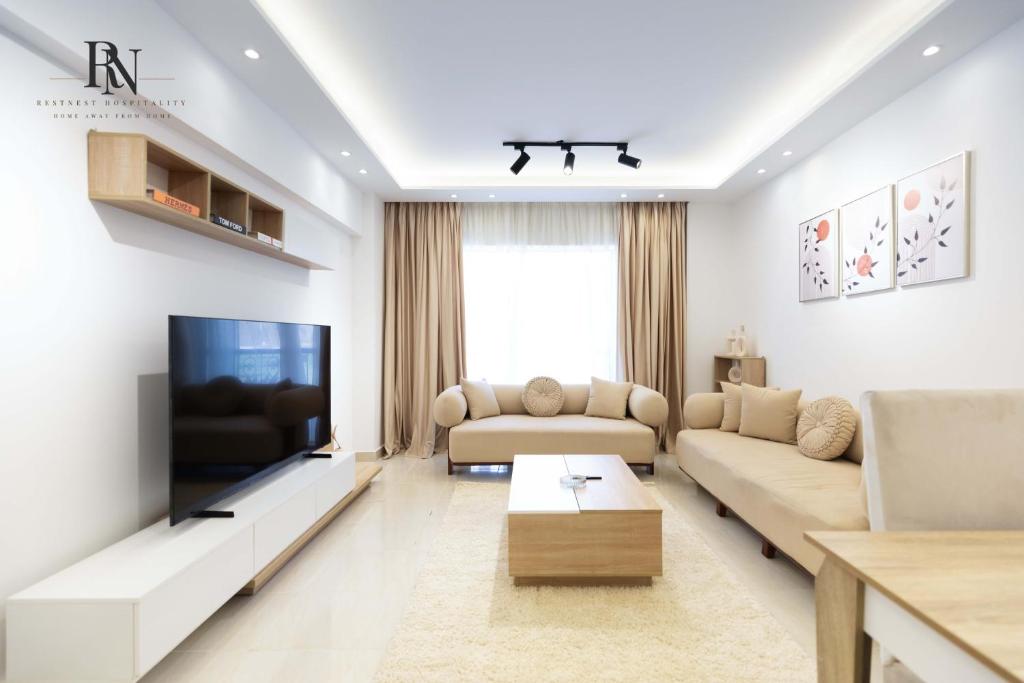 Elegant 2 BDR Apartment In Rehab City