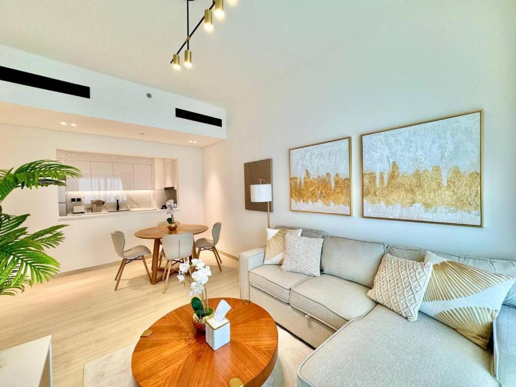 Elegant 2-bedroom Apartment