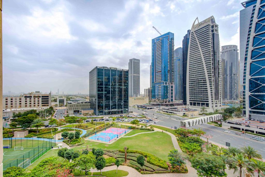 #63 Elegant 2BR Apartment in O2 Residences JLT Dubai