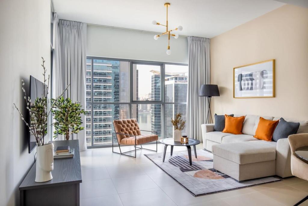 Silkhaus elegant and Spacious 1BDR in Downtown near Business Bay