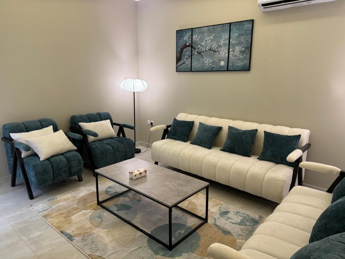 Elegant Apartment in Al-Narjis شقة أنيقة بثلاث غرف وصالة تسجيل ذاتي