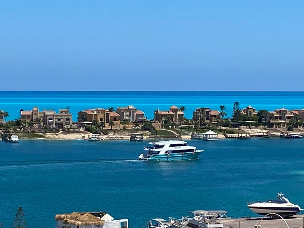 Executive Royal Tower Apartments – Sky Lounge