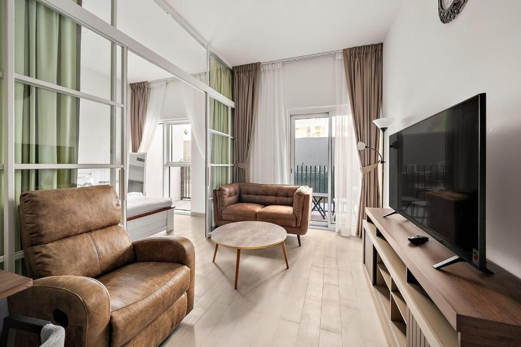 FIRST CLASS 1BR Chic Luxury Living