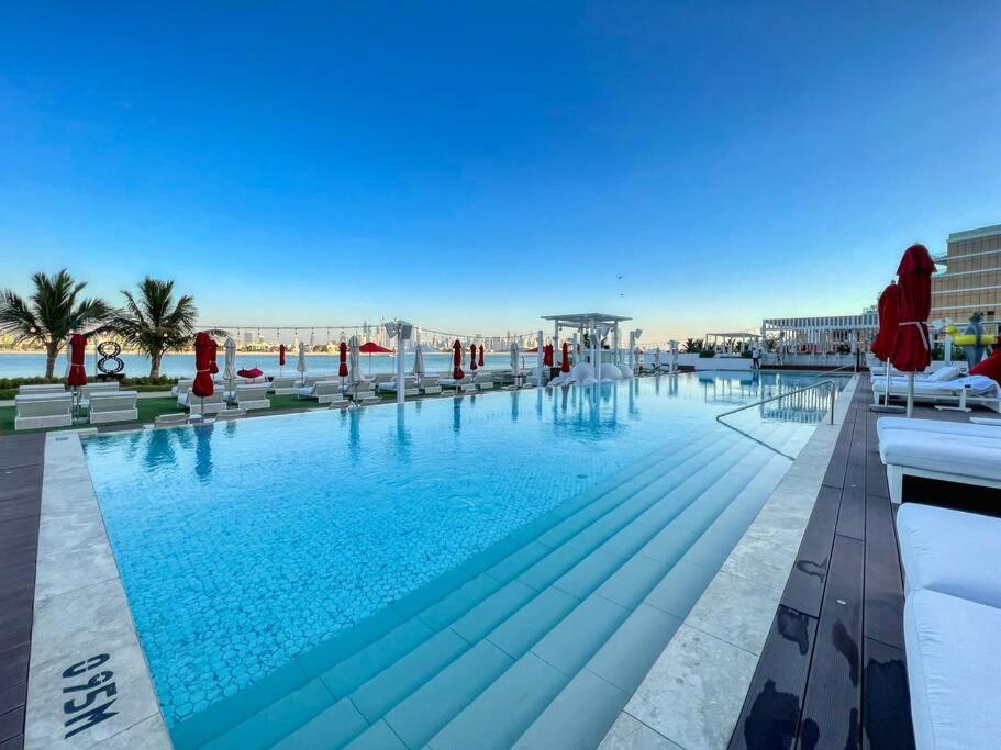 FIRST CLASS 1BR Stunning Beach Views