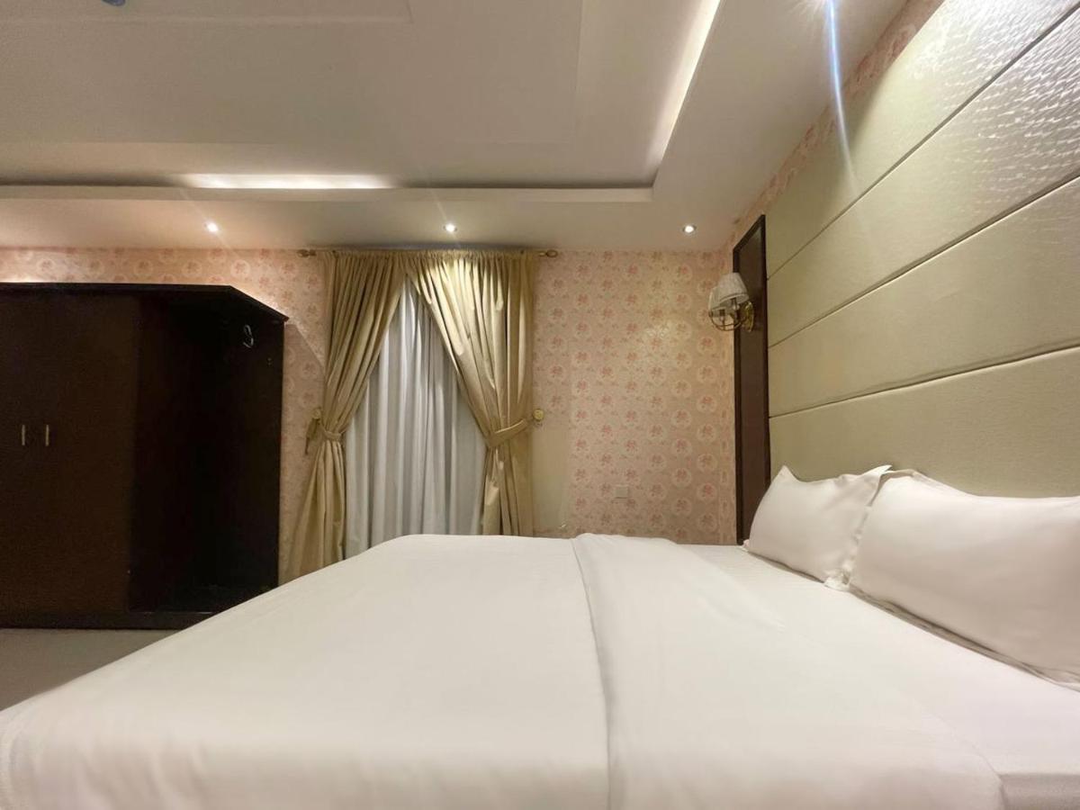 فندق الديار العالمية العزيزية Al Diyar Hotel