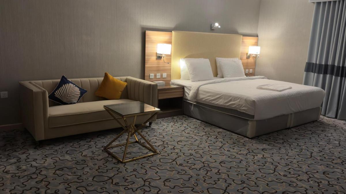 فوربوينتس الشهباء Four points Alshahba