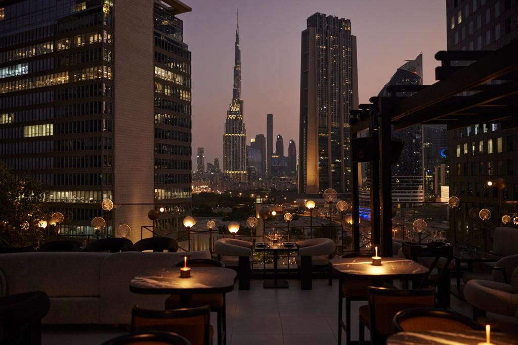فندق فورسيزونز مركز دبي المالي العالمي