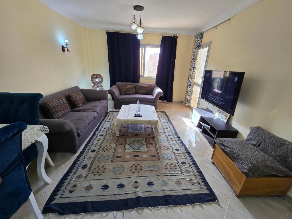 Fully Furnished Cozy Apartment in Th Egyptian Satyle