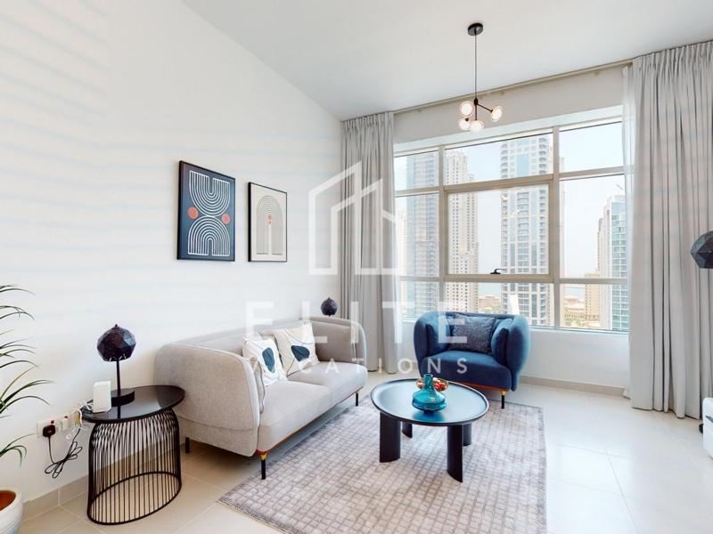 Fully Upgraded 2 Bedrooms with Lake View