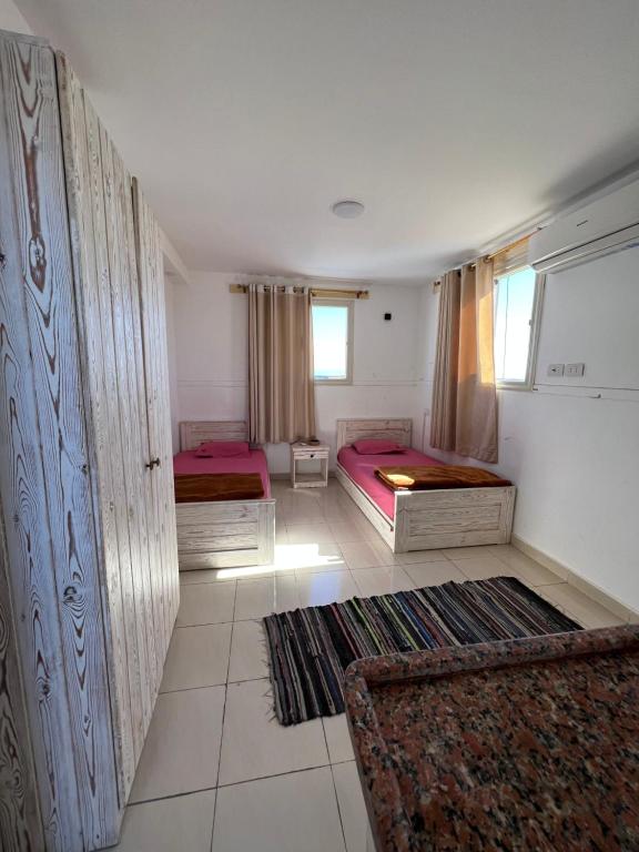 Ghadghod House