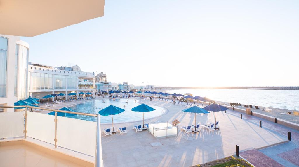 Golden Jewel Beach&Hotel