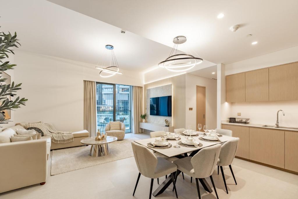 Grande Tranquil 2BR Next to Dubai Opera by BMS
