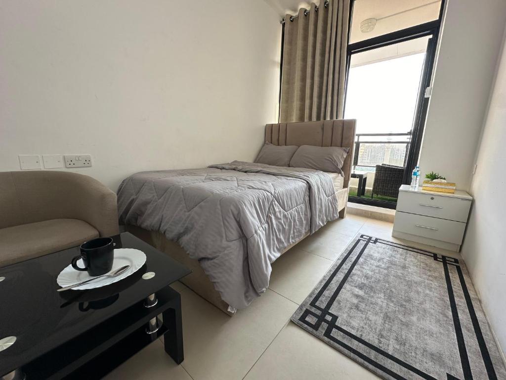 Wonder Balcony Room – Heart of Abu Dhabi