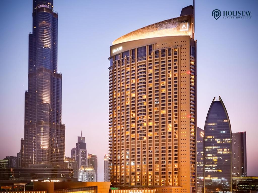 Holistay Luxury Homes – Burj khalifa view – Direct Access Dubai Mall