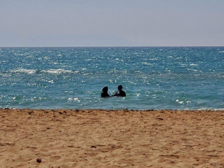Blue lagoon 2 bed room apartment, AC for rent in ras sidr If you love calm this is for you 2 days minimum FAMILY only please