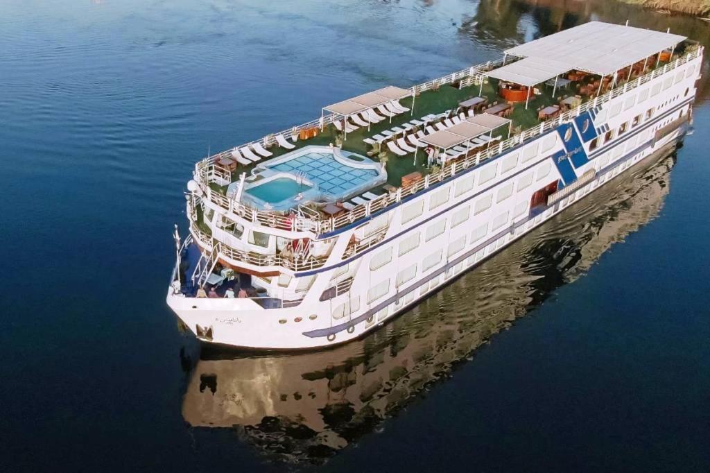 Nile Cruise from Aswan to Luxor 3 Night Friday And Luxor to Aswan 4 Night Monday