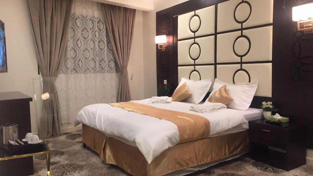 فندق البيرق