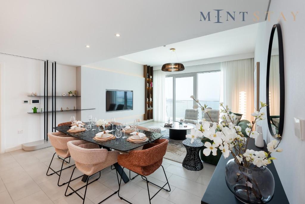 La Vie, Jumeirah Beach Residence – Mint Stay