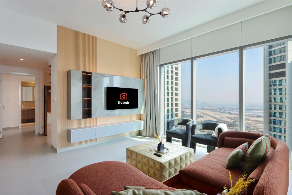 Livbnb-Sky-High Haven 3BR with Maid's Room, Burj Khalifa View