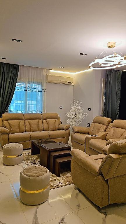 المهندسين شارع البطل احمد عبد العزيز
